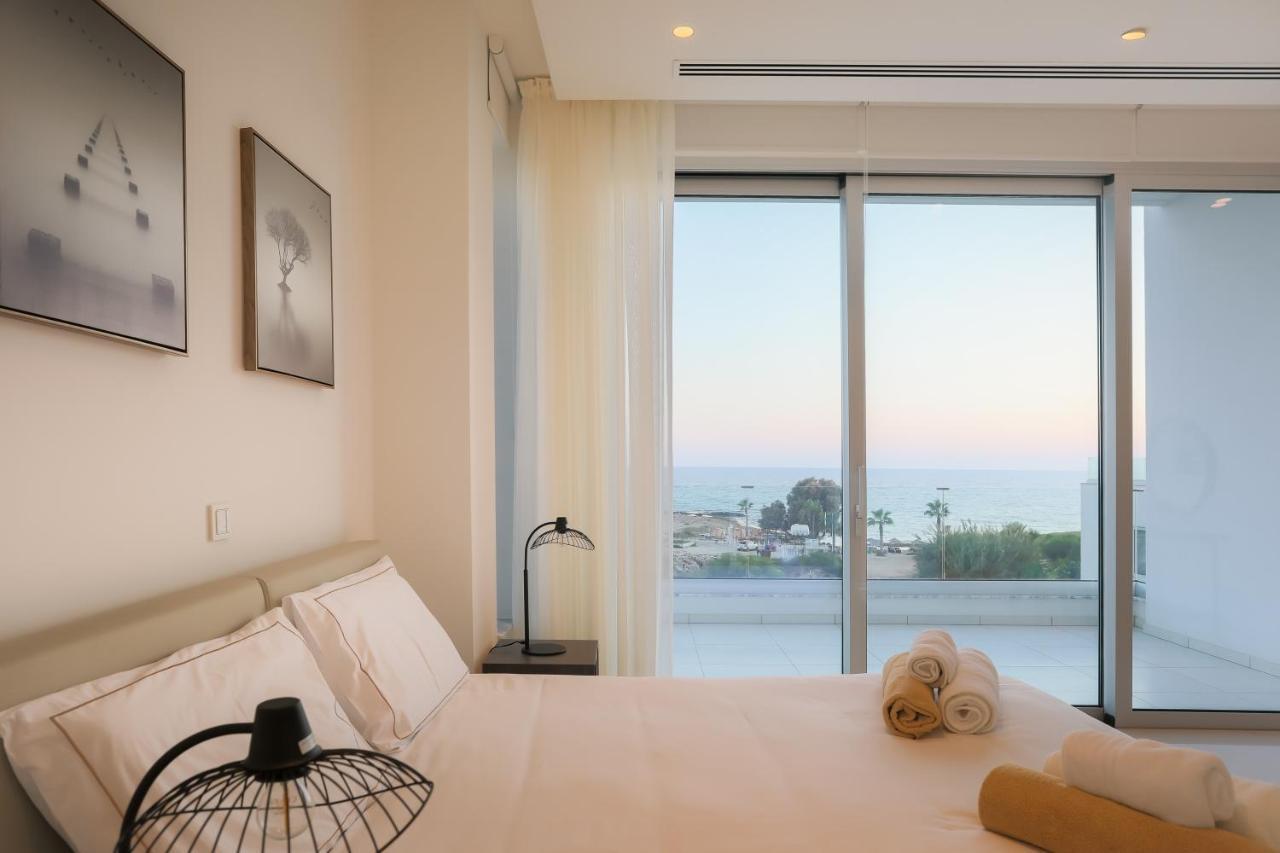 Sea Pearl Beachfront Villas - Breeze Ayía Nápa Extérieur photo