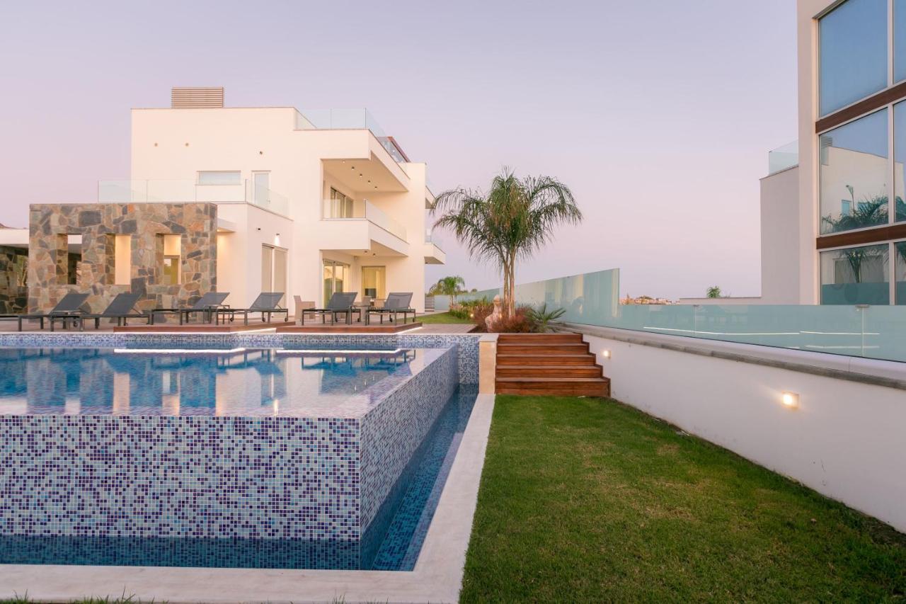 Sea Pearl Beachfront Villas - Breeze Ayía Nápa Extérieur photo