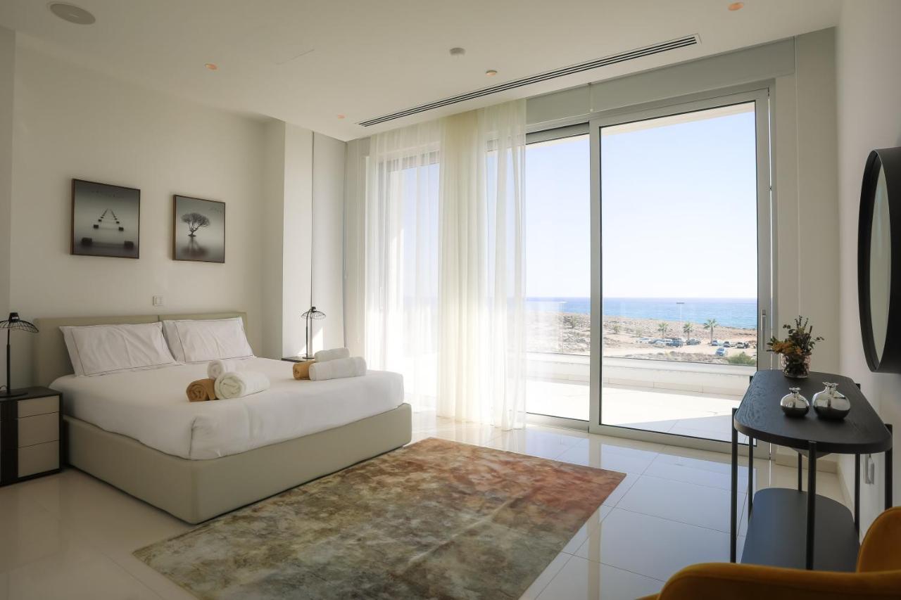 Sea Pearl Beachfront Villas - Breeze Ayía Nápa Extérieur photo