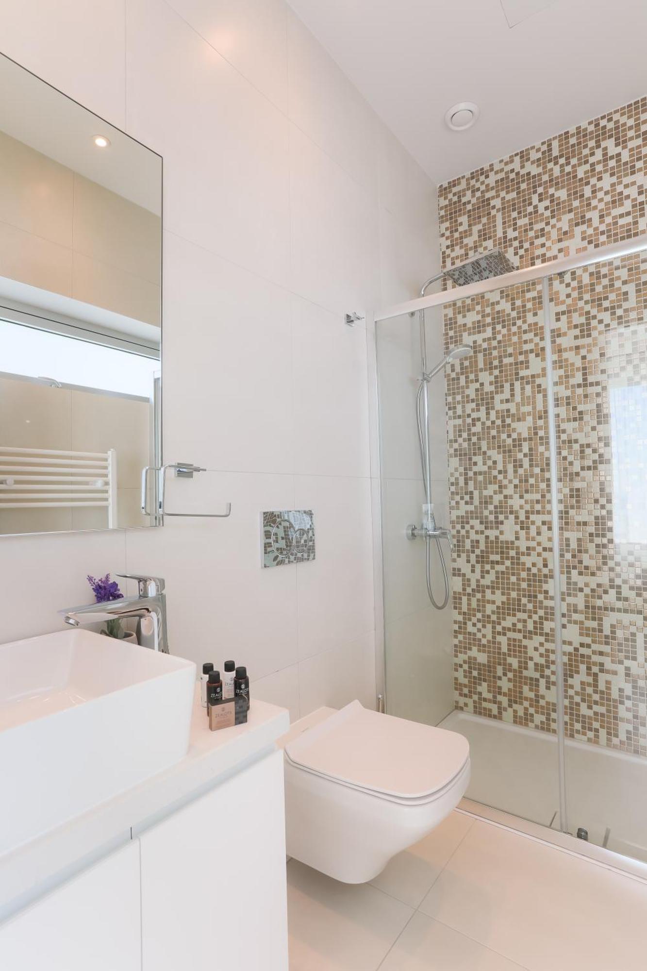 Sea Pearl Beachfront Villas - Breeze Ayía Nápa Extérieur photo