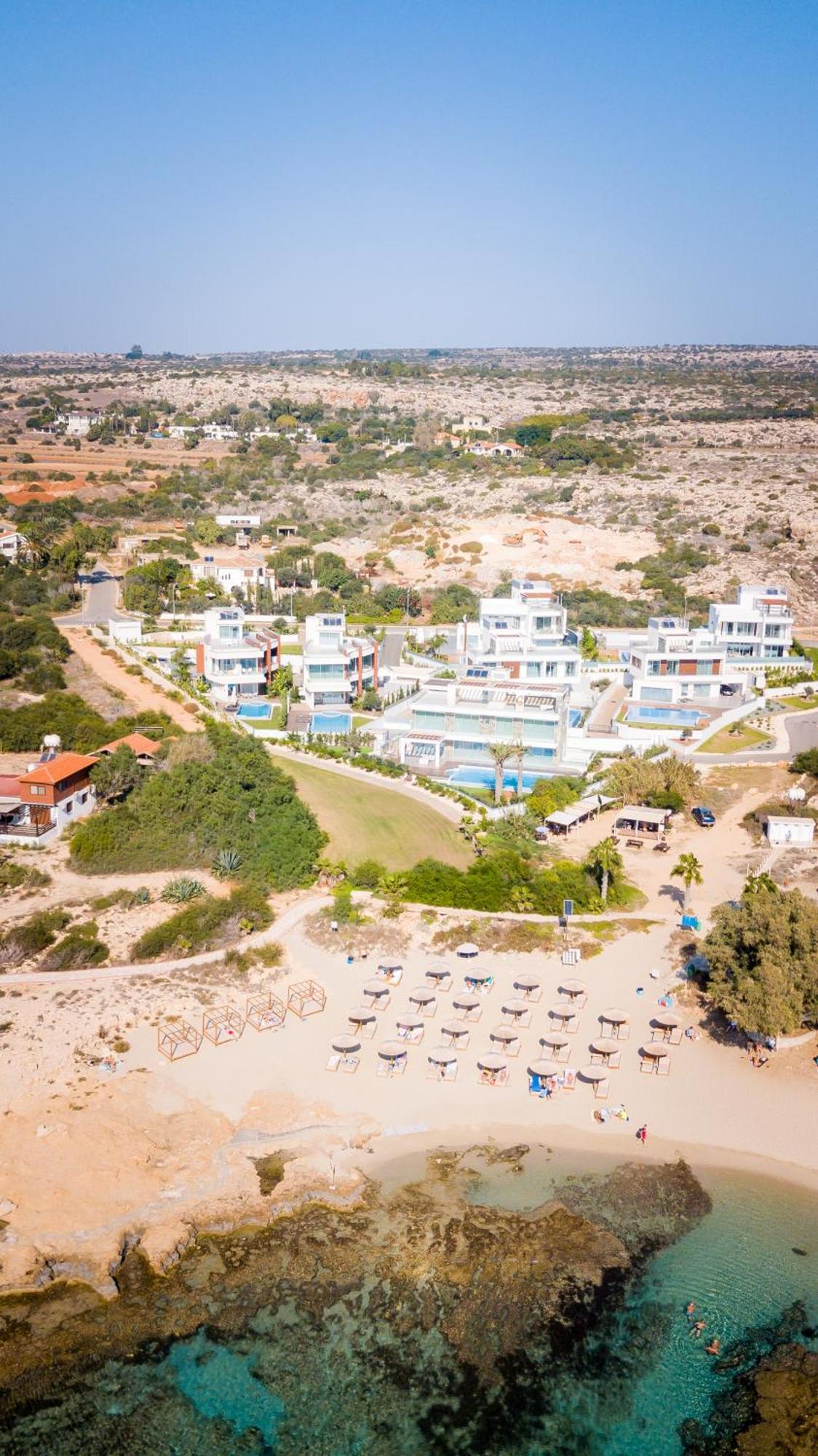 Sea Pearl Beachfront Villas - Breeze Ayía Nápa Extérieur photo